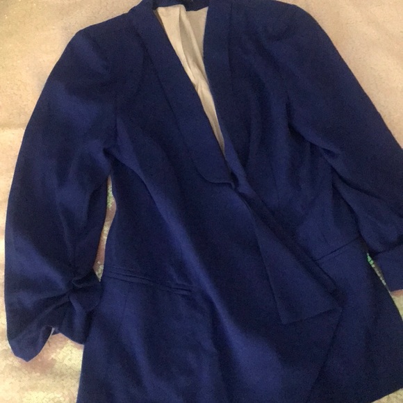 Blue Open Blazer with ruched sleeve detail - Picture 2 of 5
